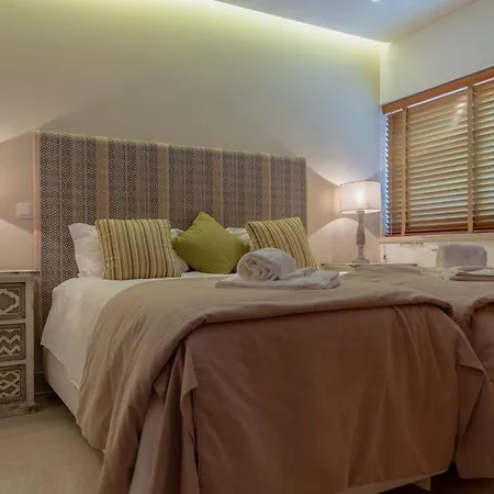 Deslumbrante V6 Willa