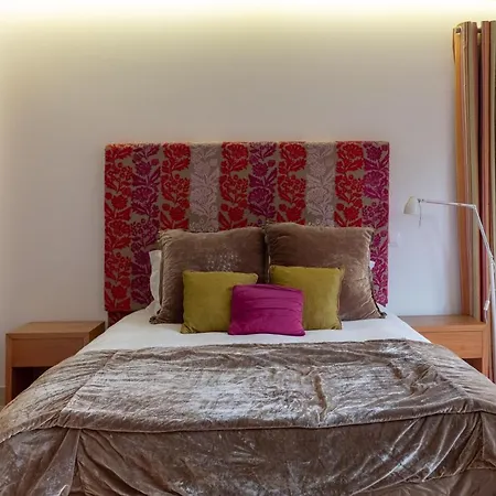 Deslumbrante V6 Willa *