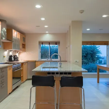 Willa Deslumbrante V6