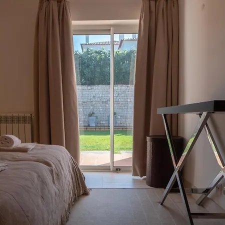 Deslumbrante V6 Willa