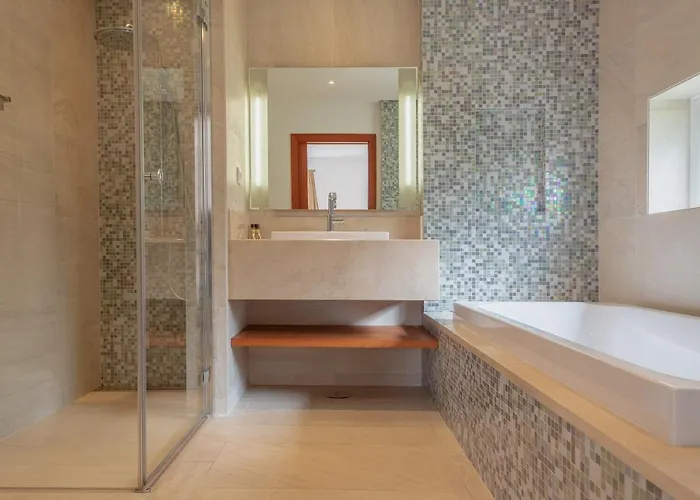 Deslumbrante V6 Villa